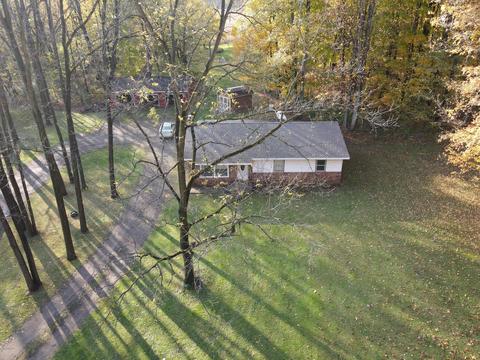 15036 N Main St, Buchanan, MI 49107 photo 2