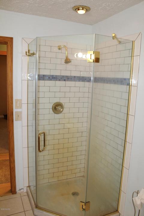15036 N Main St, Buchanan, MI 49107 photo 24