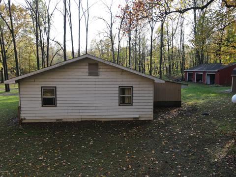 15036 N Main St, Buchanan, MI 49107 photo 4