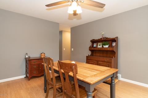 830 Glenview Dr, Plainwell, MI 49080 photo 18