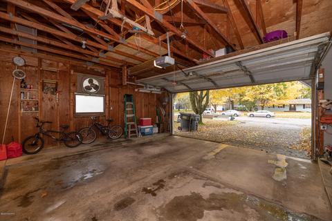 830 Glenview Dr, Plainwell, MI 49080 photo 37