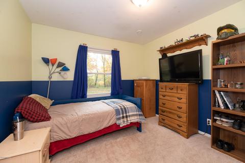 830 Glenview Dr, Plainwell, MI 49080 photo 28