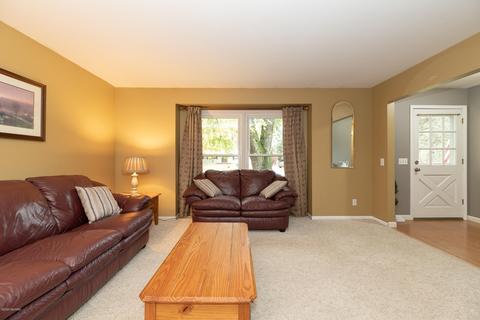 830 Glenview Dr, Plainwell, MI 49080 photo 10