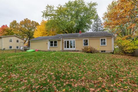 830 Glenview Dr, Plainwell, MI 49080 photo 7