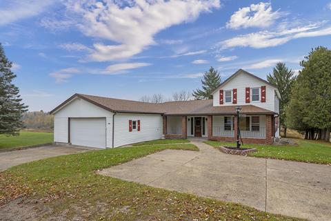 300 Cherry St, Leroy, MI 49655 photo 1