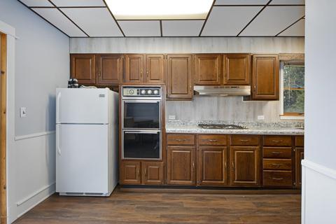 300 Cherry St, Leroy, MI 49655 photo 8