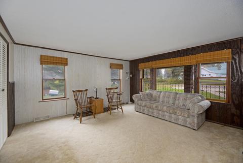 300 Cherry St, Leroy, MI 49655 photo 15
