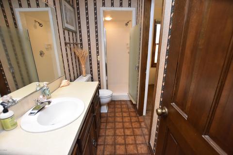 8657 Shadowbrook Dr, Jenison, MI 49428 photo 31
