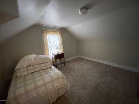 201 S Fourth St, Edmore, MI 48829 photo 17