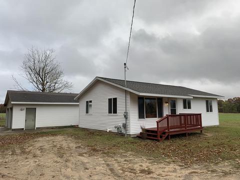 5990 Whites Bridge Rd, Belding, MI 48809 photo 1