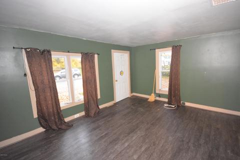 149 E Dibble St E, Marcellus, MI 49067 photo 11