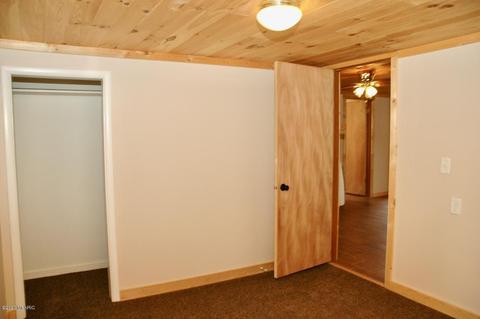 42 N Webster St, White Cloud, MI 49349 photo 7