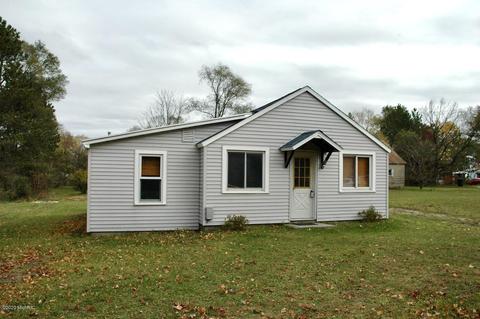 42 N Webster St, White Cloud, MI 49349 photo 17