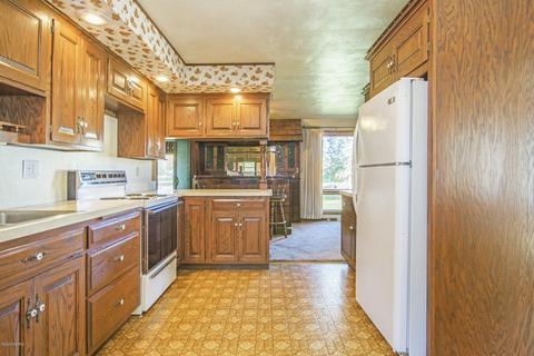 417 Chippewa St, Buchanan, MI 49107 photo 8