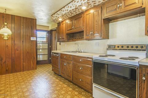 417 Chippewa St, Buchanan, MI 49107 photo 6