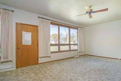417 Chippewa St, Buchanan, MI 49107 photo 5