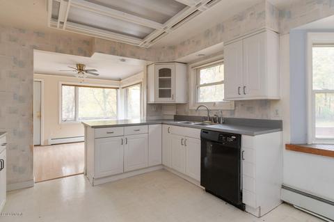 311 E Thomas St, Parchment, MI 49004 photo 9