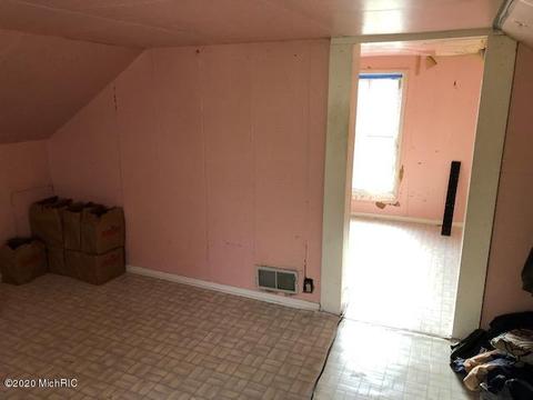 78 Smith St, Coldwater, MI 49036 photo 13