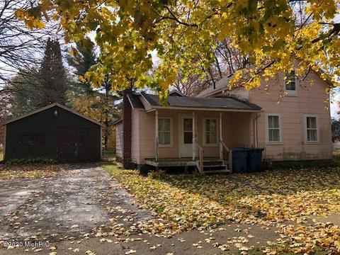 78 Smith St, Coldwater, MI 49036 photo 1
