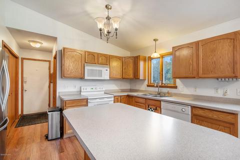 6107 Clise Rd, Bath, MI 48808 photo 13