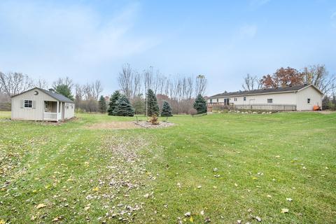 6107 Clise Rd, Bath, MI 48808 photo 4