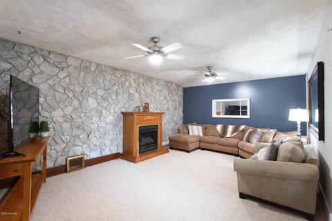 306 Cherry St, Freeport, MI 49325 photo 19