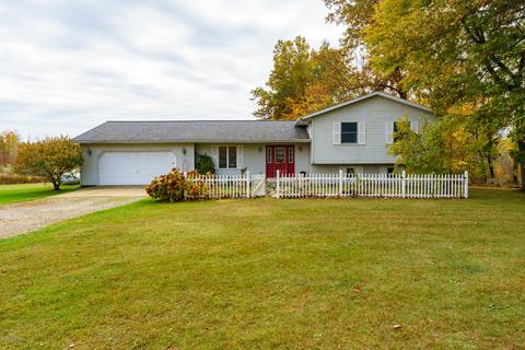 17548 L Dr N, Marshall, MI 49068 photo 1