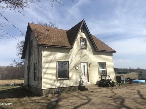 4240 Thompson Ct Rd SW, Stanton, MI 48888 photo 1