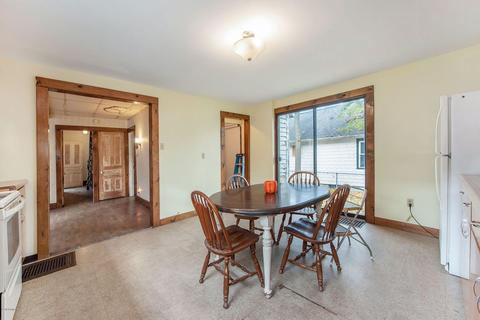 107 W Hanover St, Marshall, MI 49068 photo 22