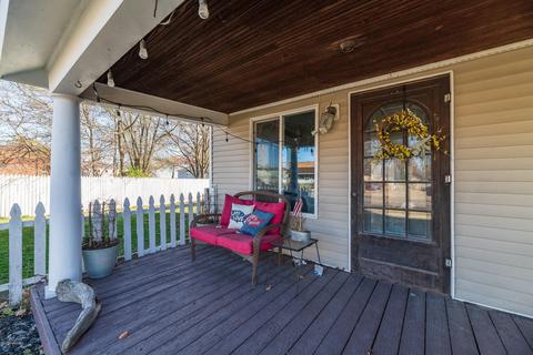 614 E Bridge St, Plainwell, MI 49080 photo 3