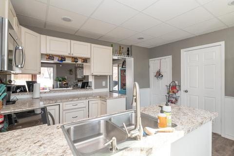 614 E Bridge St, Plainwell, MI 49080 photo 20