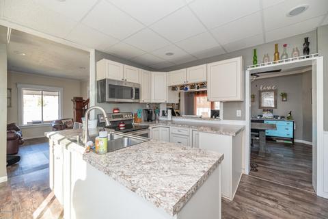 614 E Bridge St, Plainwell, MI 49080 photo 21