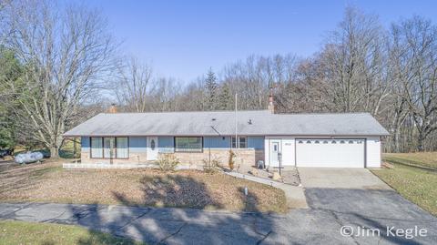 8022 W Stanton Rd, Stanton, MI 48888 photo 1