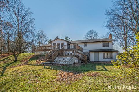 8022 W Stanton Rd, Stanton, MI 48888 photo 5