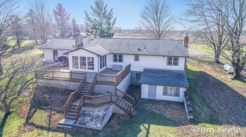 8022 W Stanton Rd, Stanton, MI 48888 photo 4