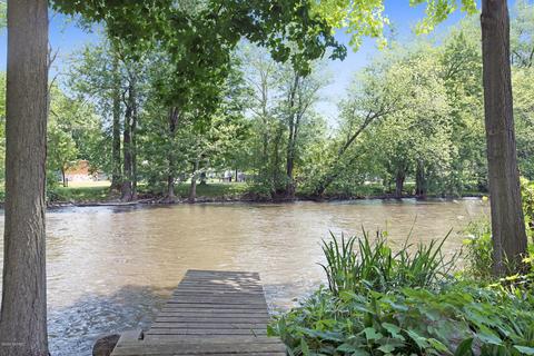 335 E Bridge St, Plainwell, MI 49080 photo 31