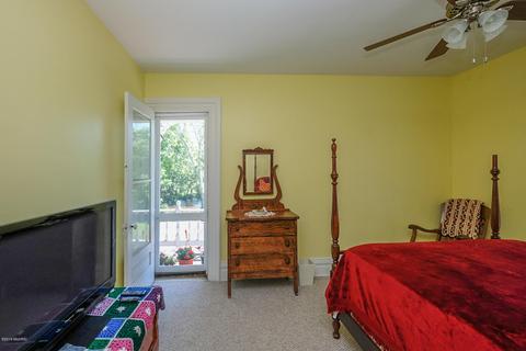 335 E Bridge St, Plainwell, MI 49080 photo 23