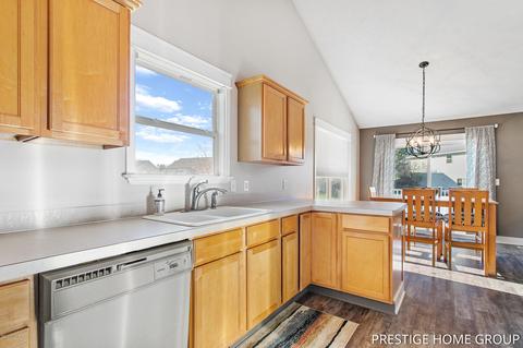 2502 Willow View Dr, Jenison, MI 49428 photo 7