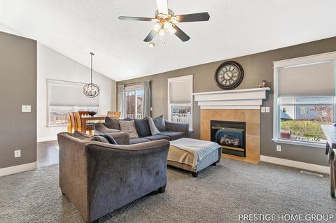 2502 Willow View Dr, Jenison, MI 49428 photo 4