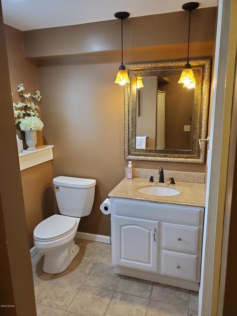8711 Rivercrest Dr, Jenison, MI 49428 photo 26
