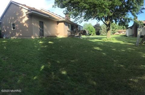 8711 Rivercrest Dr, Jenison, MI 49428 photo 6