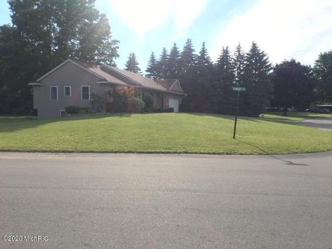 8711 Rivercrest Dr, Jenison, MI 49428 photo 5