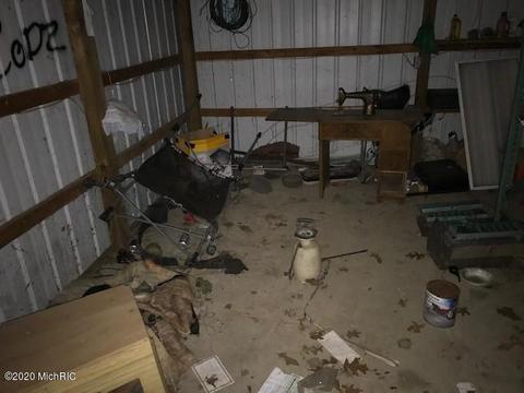 8236 Bradley Rd, Belding, MI 48809 photo 7
