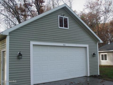 340 Phillips Dr, Trufant, MI 49347 photo 18