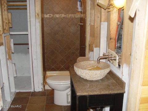 340 Phillips Dr, Trufant, MI 49347 photo 16