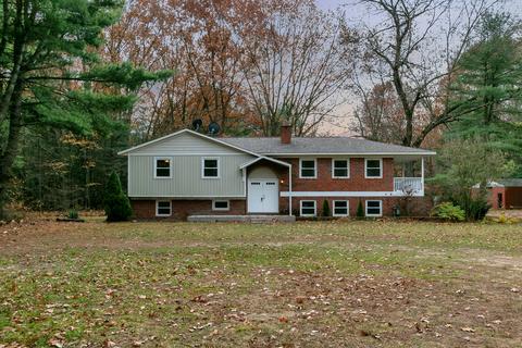 2334 138th Ave, Dorr, MI 49323 photo 1