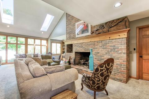7673 Silverthorn Dr SE, Ada, MI 49301 photo 35