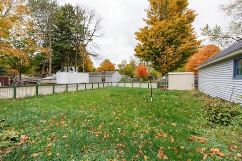 313 E Maple St, Climax, MI 49034 photo 32
