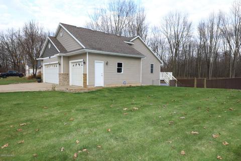 4093 Sandy Ridge Dr, Dorr, MI 49323 photo 3
