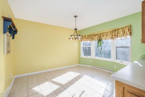 6460 Ormada Dr, Kalamazoo, MI 49048 photo 11